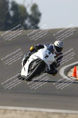 media/Nov-01-2025-TrackDaz (Sat) [[2b4d5192bc]]/B Group/1220pm (Turn 2 Outside)/